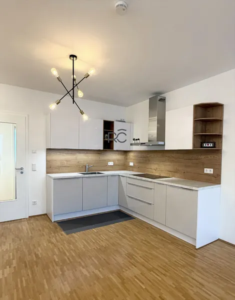 Neubau-Großzügige 4 Zimmer Wohnung-Sofort bezugsfrei - 2 Balkone — photo 1